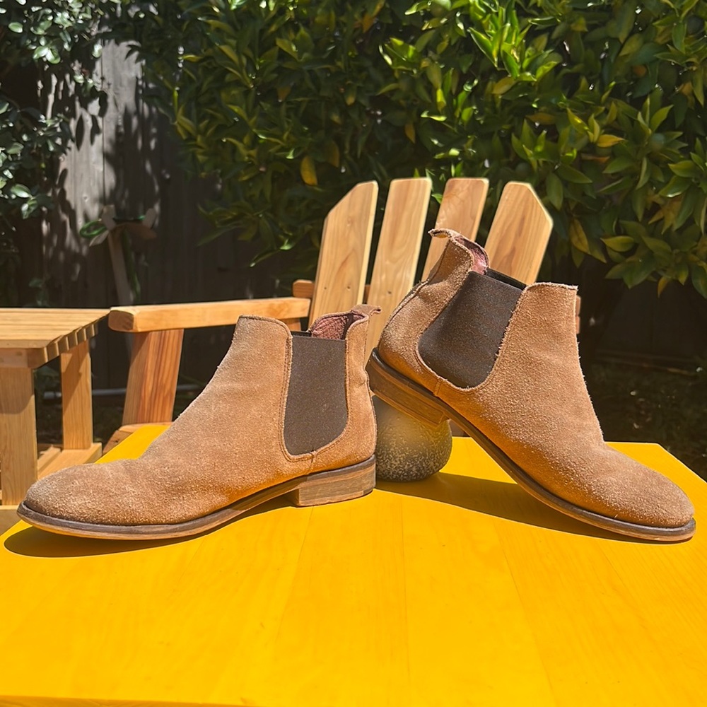 Wolverine Chestnut Suede Chelsea Boots